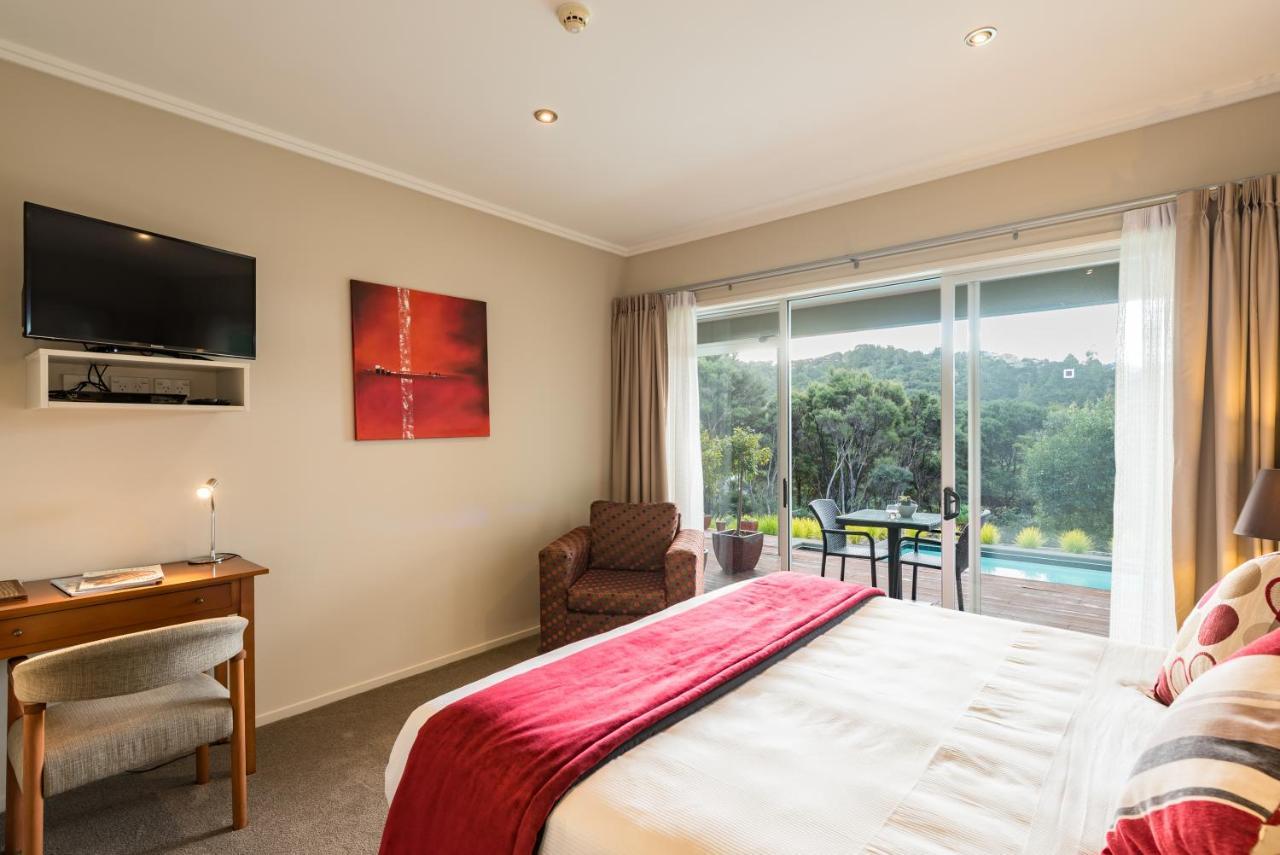 Decks Of Paihia Bed and Breakfast Exteriör bild