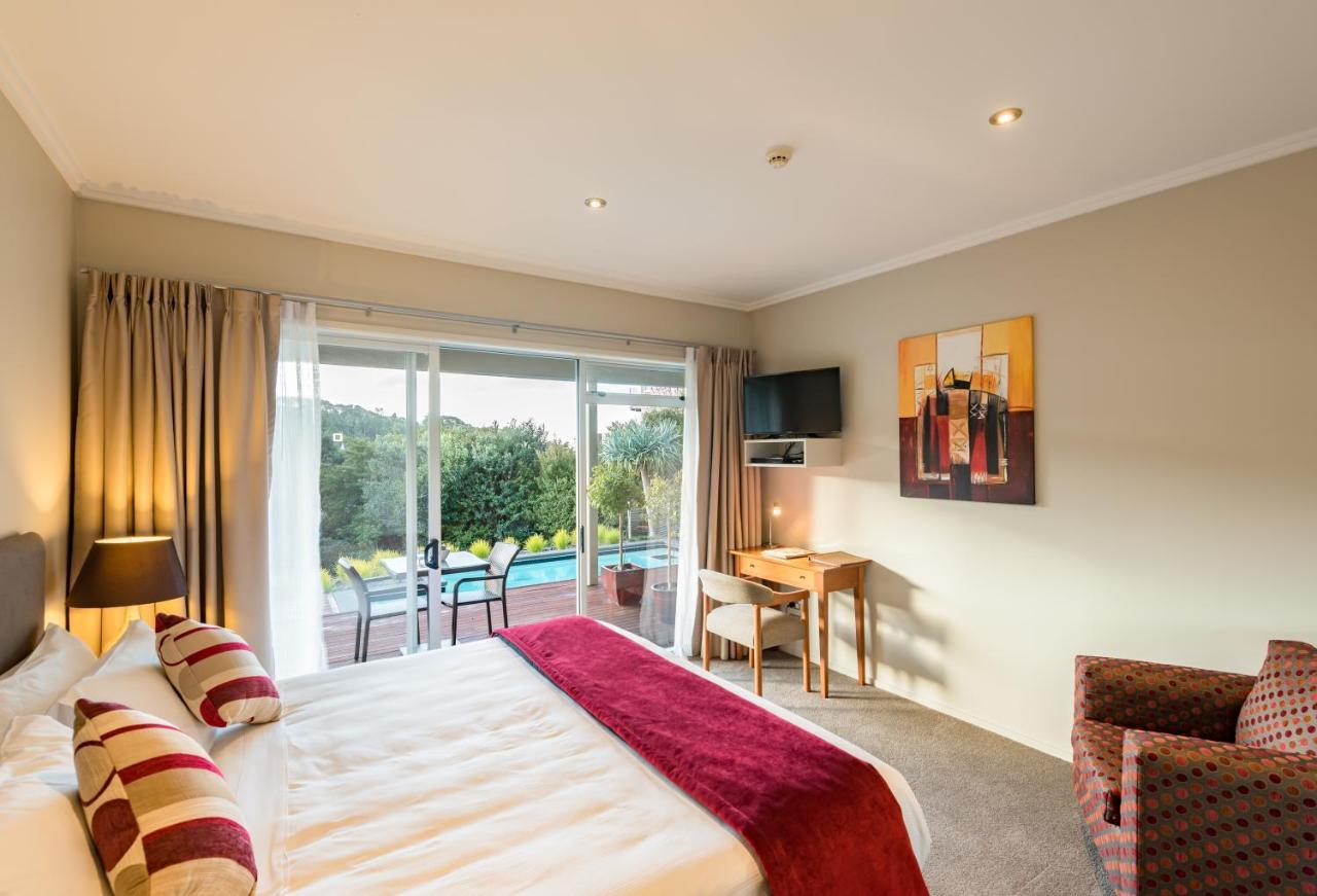 Decks Of Paihia Bed and Breakfast Exteriör bild