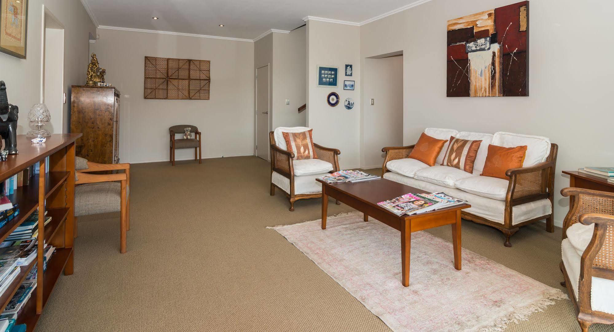 Decks Of Paihia Bed and Breakfast Exteriör bild