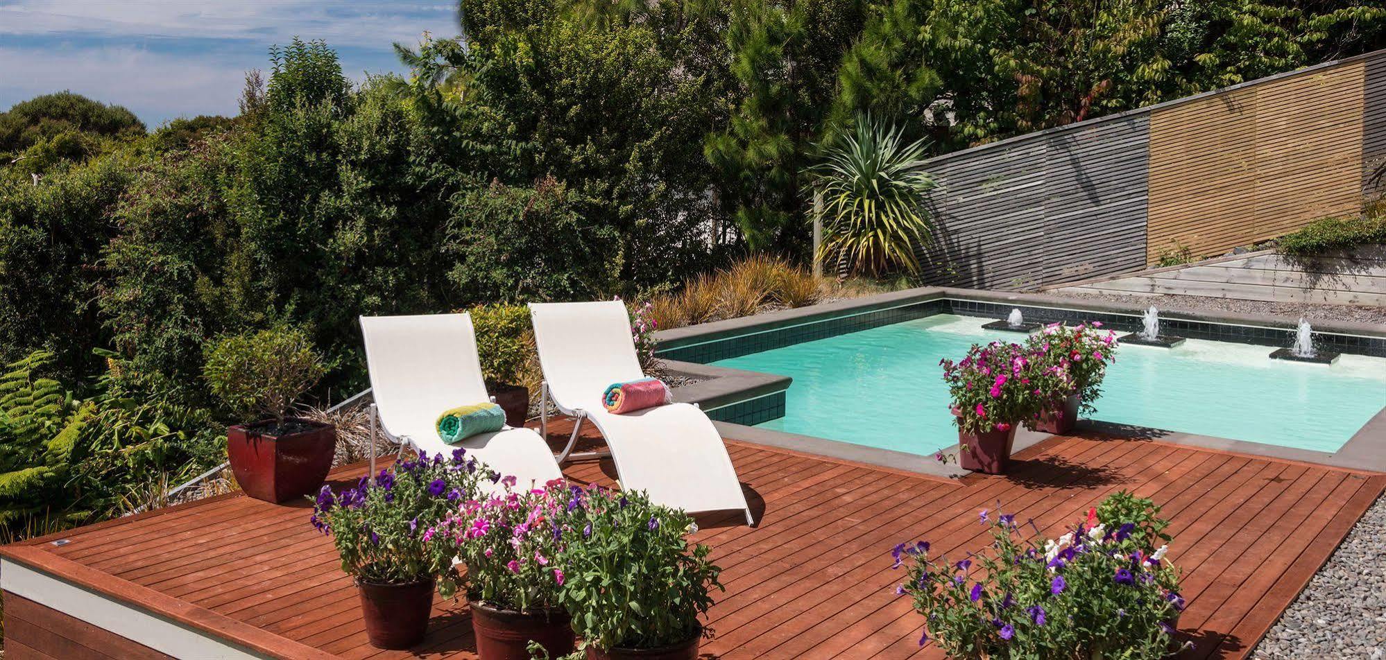 Decks Of Paihia Bed and Breakfast Exteriör bild
