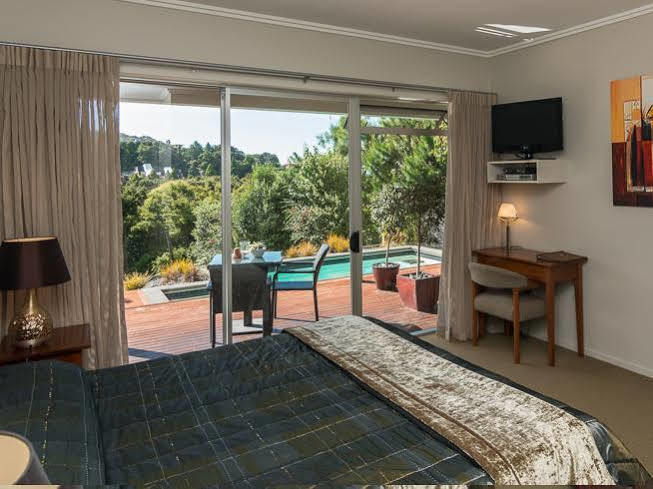 Decks Of Paihia Bed and Breakfast Exteriör bild
